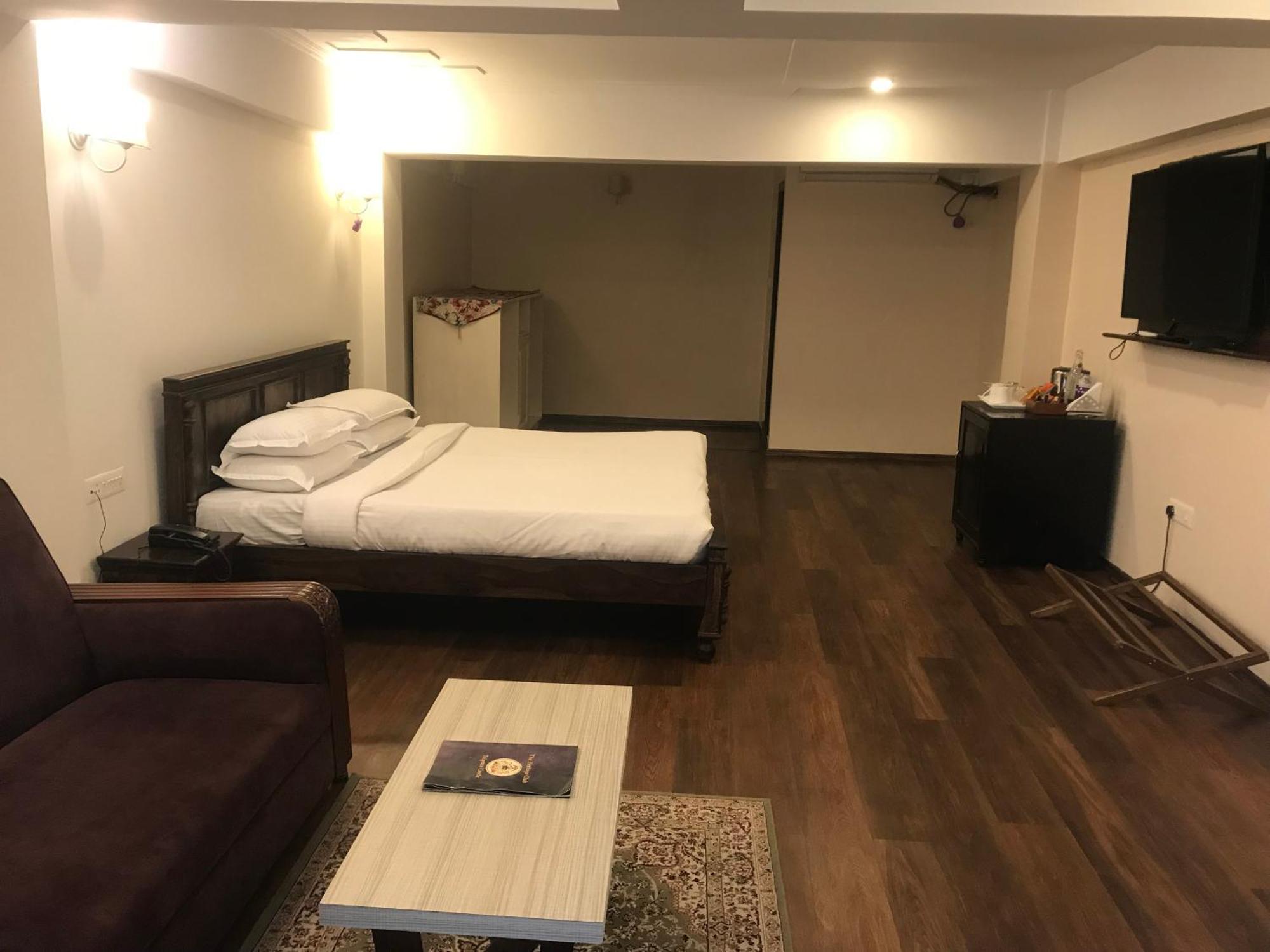 The Heritage Club - Tripura Castle Hotel And Spa Shillong Eksteriør billede