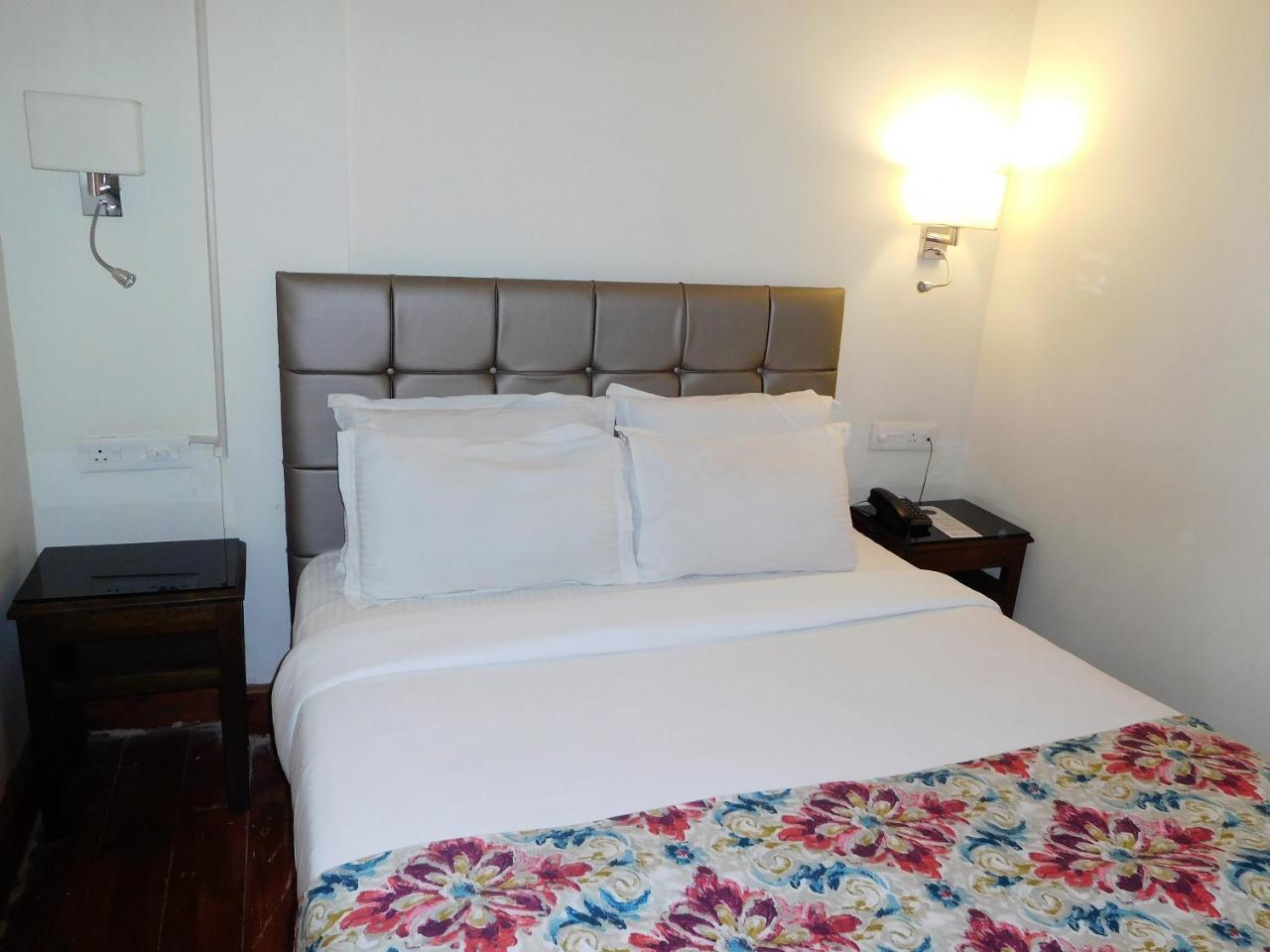 The Heritage Club - Tripura Castle Hotel And Spa Shillong Eksteriør billede